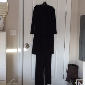 Perfect 3 piece travel outfit in black